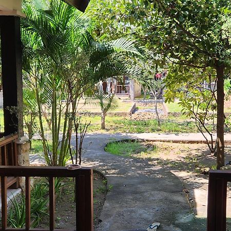 Run Gilis Apartment Gili Meno Exterior photo